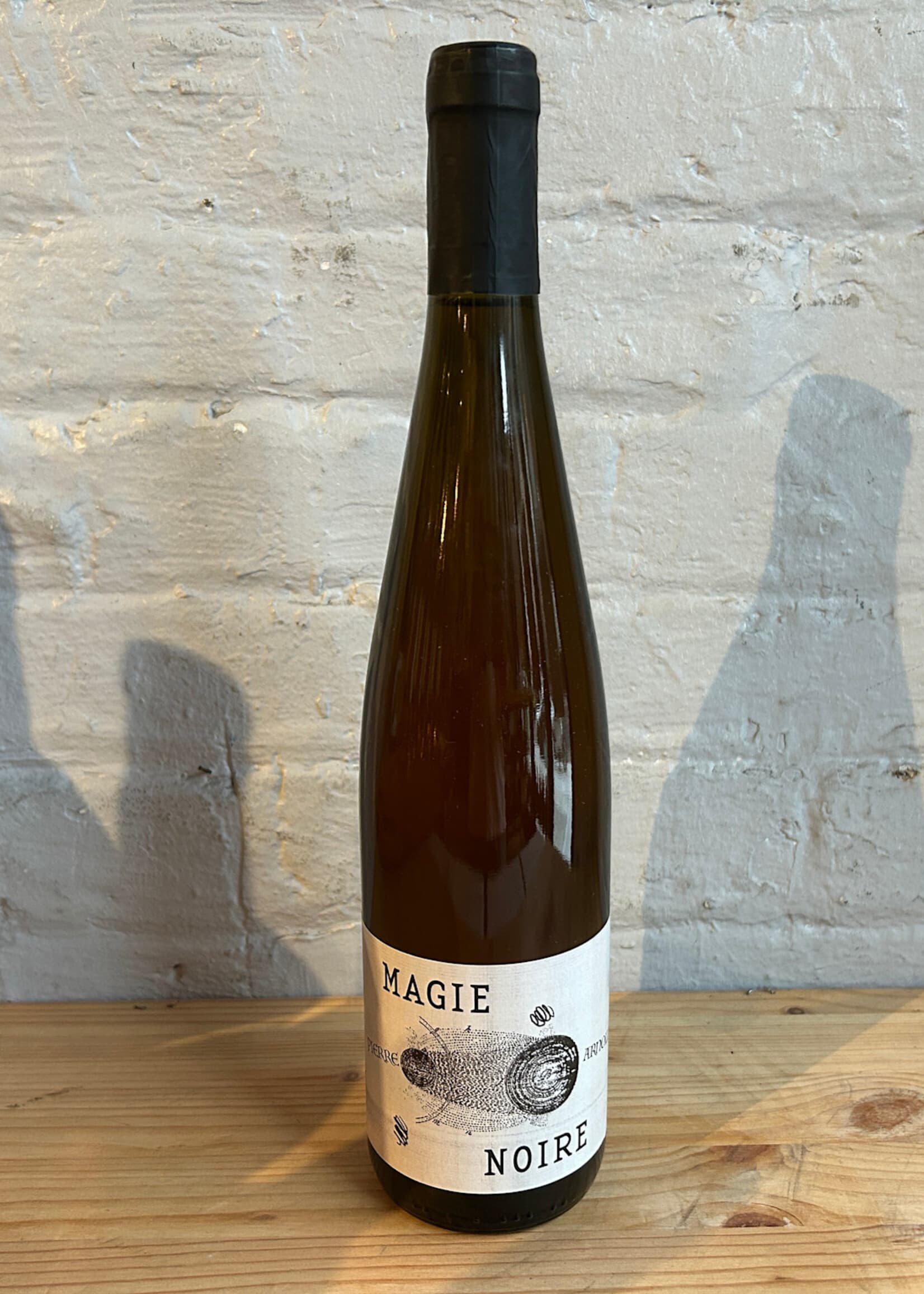 Pierre Arnold Magie Noire