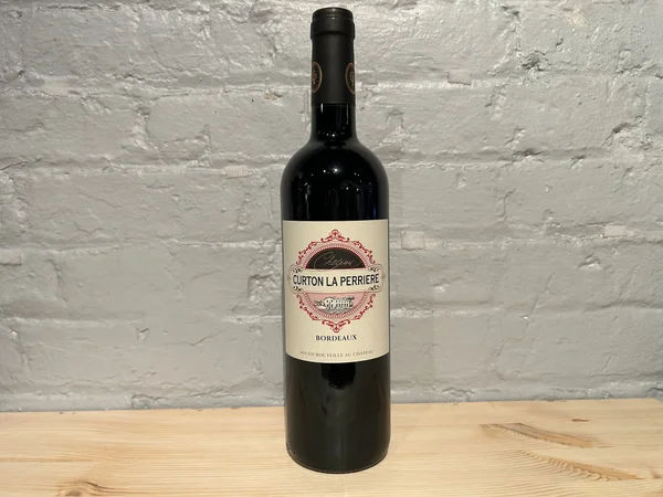 Chateau Curton La Perriere