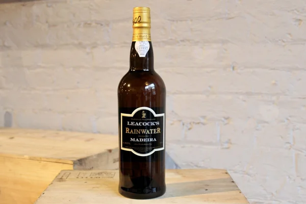 Medium Dry Rainwater